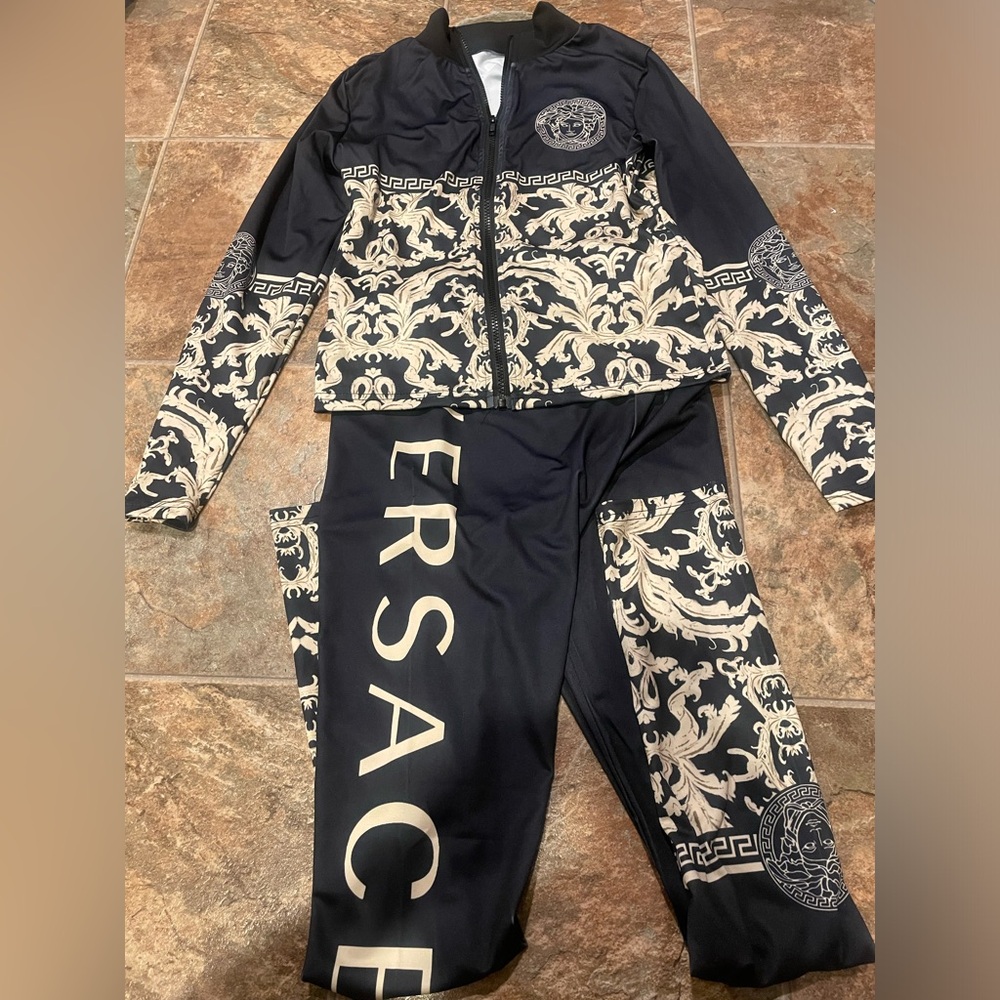 monogram logo light tracksuit set SMALL really cute 🔥🔥👑🫅🏾